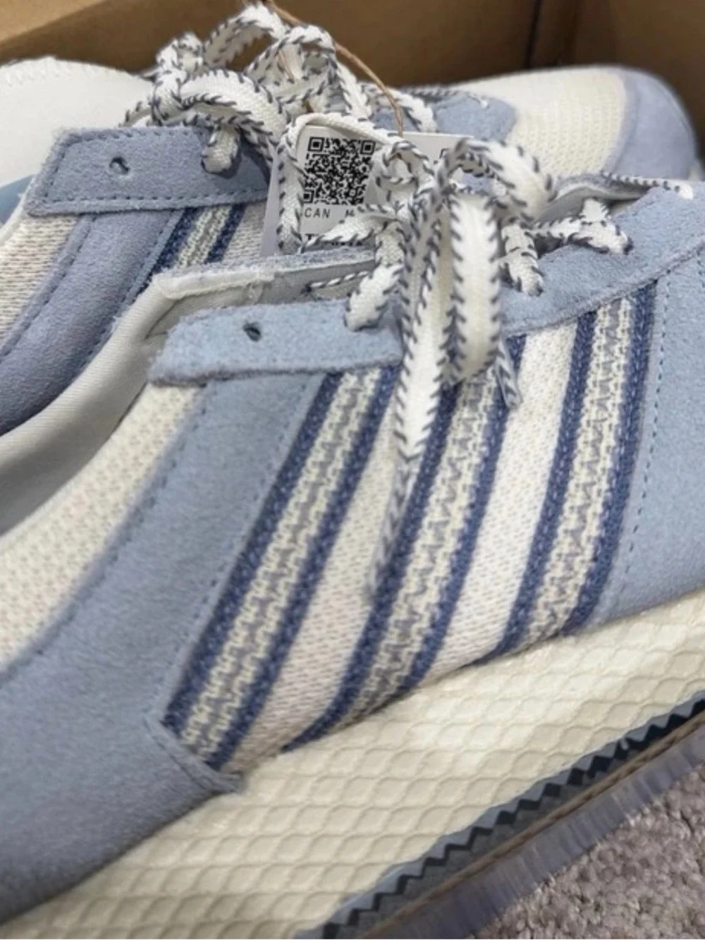 adidas Light blue & White Women's Sneakers